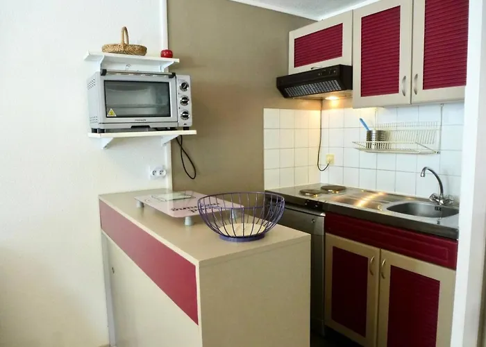 Europe - Avec Wifi Dans Le Centre De Mae-8294 *