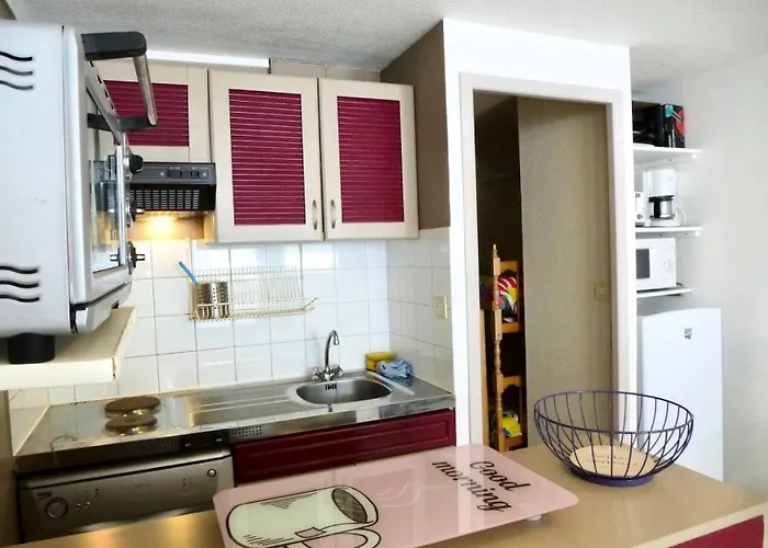 Europe - Avec Wifi Dans Le Centre De Mae-8294 * バレージュ